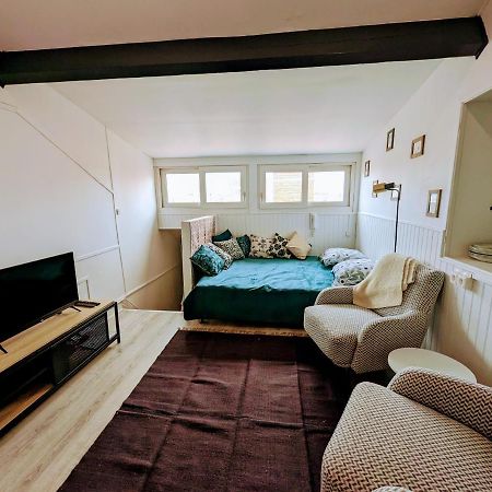 Appartement Studio Hyper-Centre La Rochelle, A Deux Pas Du Vieux Port à La Rochelle  Extérieur photo