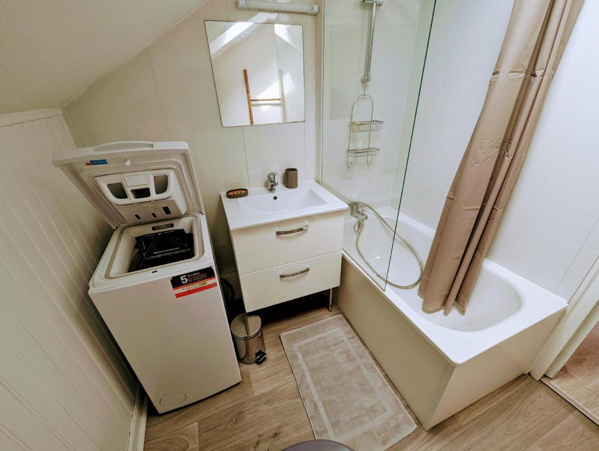 Appartement Studio Hyper-Centre La Rochelle, A Deux Pas Du Vieux Port à La Rochelle  Extérieur photo