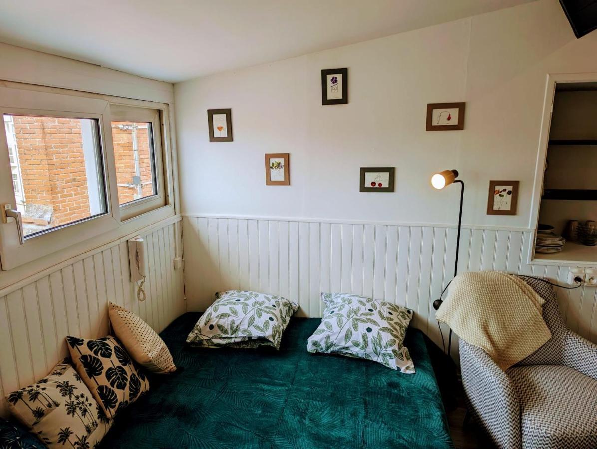 Appartement Studio Hyper-Centre La Rochelle, A Deux Pas Du Vieux Port à La Rochelle  Extérieur photo